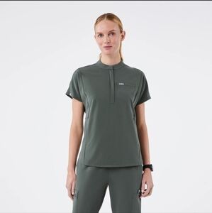 Bonsai Montex - Mock Neck Scrub Top